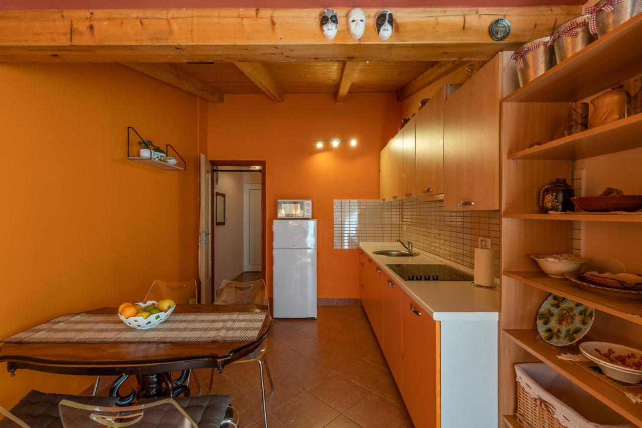 Apartment Orange 29 Rovinj Exterior photo